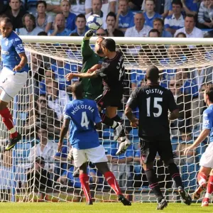 David James Defiant Attempt Print (Everton v Portsmouth, 2008) David James Defiant Attempt Print (Everton v Portsmouth, 2008)