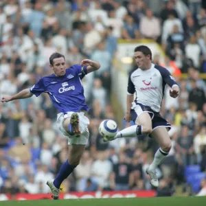 David Weir vs. Robbie Keane Print - Everton FC Tackle David Weir vs. Robbie Keane Print - Everton FC Tackle