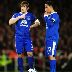 Deep in Thought: Pienaar and Baines Strategize at Arsenal's Free-Kick (0-0, Emirates Stadium, 16-04-2013) Deep in Thought: Pienaar and Baines Strategize at Arsenal's Free-Kick (0-0, Emirates Stadium, 16-04-2013)