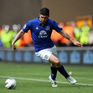 Denis Stracqualursi Scores the Winning Goal for Everton against Wolverhampton Wanderers at Molineux Stadium (06 May 2012) Denis Stracqualursi Scores the Winning Goal for Everton against Wolverhampton Wanderers at Molineux Stadium (06 May 2012)
