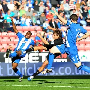 Determined Strike: Jelavic vs. Wigan Athletic - Everton's Dramatic Equalizer in BPL Clash (2-2) Determined Strike: Jelavic vs. Wigan Athletic - Everton's Dramatic Equalizer in BPL Clash (2-2)