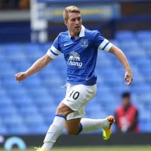 Deulofeu's Brilliance: Everton Overcome Real Betis in Pre-Season Friendly