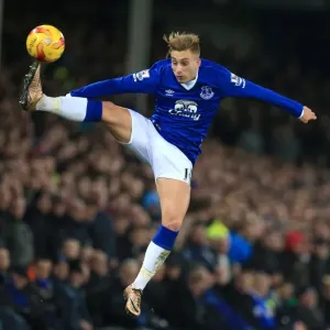 Deulofeu's Determination: Everton's Battle in Capital One Cup Semi-Final vs Manchester City (First Leg at Goodison Park) Deulofeu's Determination: Everton's Battle in Capital One Cup Semi-Final vs Manchester City (First Leg at Goodison Park)