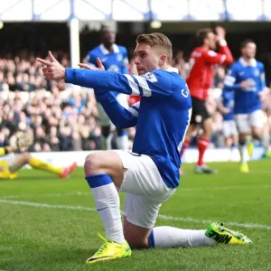 Deulofeu's Strike: Everton's Historic First Goal vs. Cardiff City (15-03-2014) Deulofeu's Strike: Everton's Historic First Goal vs. Cardiff City (15-03-2014)