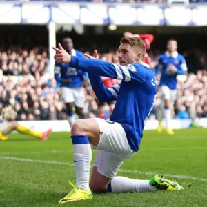 Deulofeu's Thriller: Everton's First Goal vs. Cardiff City (15-03-2014) Deulofeu's Thriller: Everton's First Goal vs. Cardiff City (15-03-2014)