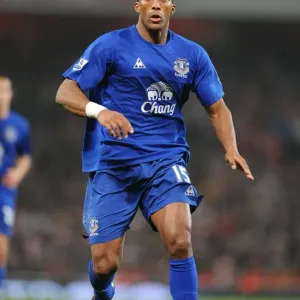 Distin at Emirates: Everton's Defender Stands Firm Against Arsenal (1 February 2011, Barclays Premier League) Distin at Emirates: Everton's Defender Stands Firm Against Arsenal (1 February 2011, Barclays Premier League)