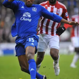 Distin vs. Fuller: A Football Battle at Britannia Stadium - Everton vs. Stoke City, Barclays Premier League (01.01.2011) Distin vs. Fuller: A Football Battle at Britannia Stadium - Everton vs. Stoke City, Barclays Premier League (01.01.2011)