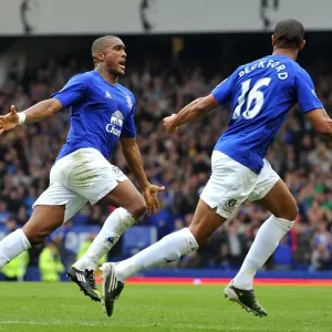 Distin's Historic Goal: Everton's Victory Over Manchester City (May 2011, Barclays Premier League) Distin's Historic Goal: Everton's Victory Over Manchester City (May 2011, Barclays Premier League)