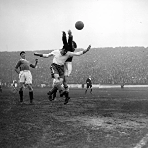 Dixie Dean Everton in action with Millington, the Chelsea goalkeeper, at Stamford Bridge
