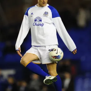 Dramatic Last-Minute Triumph: Jelavic's Stunner Silences Arsenal (BPL 2012, Everton 1-0) Dramatic Last-Minute Triumph: Jelavic's Stunner Silences Arsenal (BPL 2012, Everton 1-0)