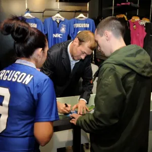 Duncan Ferguson: Everton Two Store DVD Signing - Everton's Premier League XI Duncan Ferguson: Everton Two Store DVD Signing - Everton's Premier League XI