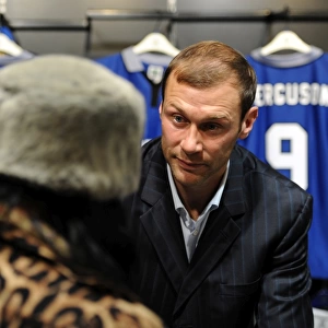 Duncan Ferguson signs copies of Evertons Greatest Premier League XI DVD in the Everton Two Store at Liverpool One