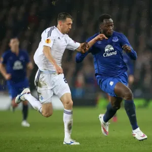 Europa League Showdown: Lukaku vs. Danilo Silva - Everton vs. Dynamo Kiev: A Battle for Supremacy Europa League Showdown: Lukaku vs. Danilo Silva - Everton vs. Dynamo Kiev: A Battle for Supremacy