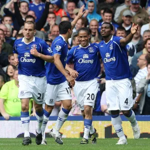 Everton Celebrates: Yobo Scores the Second Goal vs. West Ham, Premier League 2009