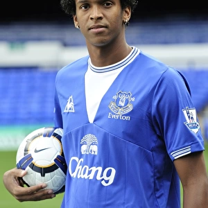 Everton FC: 2009-10 Team Photo - Joao Alves Shines
