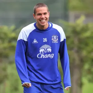 Everton FC: Jack Rodwell in Focus at Finch Farm - Training Intensity Everton FC: Jack Rodwell in Focus at Finch Farm - Training Intensity