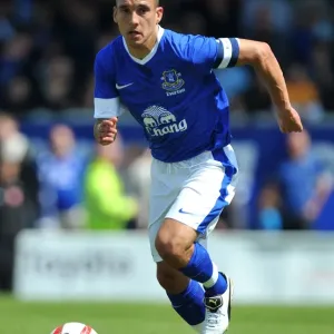 Everton FC Print - Leon Osman in Action