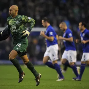 Everton FC: Tim Howard and Team Gear Up for Second Half Kickoff vs. Blackburn Rovers, Barclays Premier League Everton FC: Tim Howard and Team Gear Up for Second Half Kickoff vs. Blackburn Rovers, Barclays Premier League
