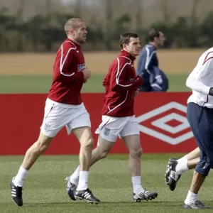 Everton FC Training: Jagielka, Upson, Baines, James, Gerrard, Heskey at England's London Colney Facility (March 2009) Everton FC Training: Jagielka, Upson, Baines, James, Gerrard, Heskey at England's London Colney Facility (March 2009)