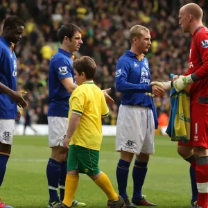 Everton and Norwich Unite: Players and Mascots Shake Hands Before Barclays Premier League Clash (07 April 2012) Everton and Norwich Unite: Players and Mascots Shake Hands Before Barclays Premier League Clash (07 April 2012)