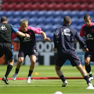 Everton Players Pre-Kickoff Warm-Up Print Everton Players Pre-Kickoff Warm-Up Print