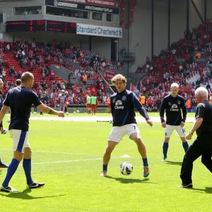 Everton Players Gear Up for Liverpool Showdown: Anfield Warm-Up (05-05-2013) Everton Players Gear Up for Liverpool Showdown: Anfield Warm-Up (05-05-2013)