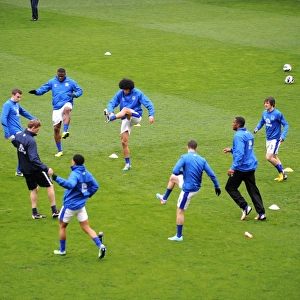 Everton Players Gear Up for Victory: Everton vs. Queens Park Rangers (Goodison Park, 13-04-2013, Barclays Premier League)