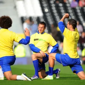 Everton Players Pre-Match Warm-Up: Fulham vs Everton, Barclays Premier League (23 October 2011)