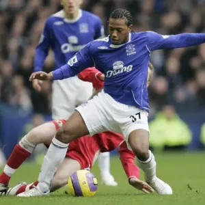 Everton v Blackburn Rovers Manuel Fernandes in action Everton v Blackburn Rovers Manuel Fernandes in action