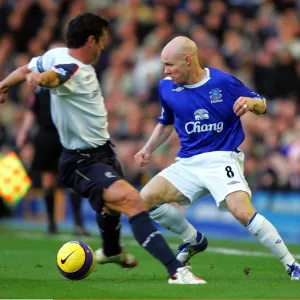 Everton v Bolton - Anrdrew Johnson and Boltons Gary Speed