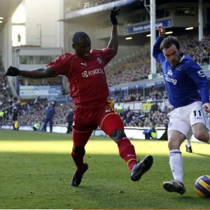 Everton v Reading James McFadden and Readings Ibrahima Sonko