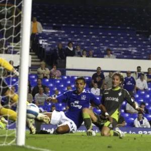 Pre-season Photographic Print Collection: Everton v Werder Bremen