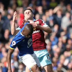 Everton vs Burnley: Intense Battle for Possession - Enner Valencia vs Robbie Brady at Goodison Park (Premier League 2016-17) Everton vs Burnley: Intense Battle for Possession - Enner Valencia vs Robbie Brady at Goodison Park (Premier League 2016-17)