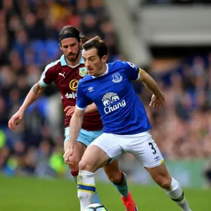 Everton vs Burnley: Intense Battle for the Ball - Leighton Baines vs George Boyd (Premier League 2016-17, Goodison Park) Everton vs Burnley: Intense Battle for the Ball - Leighton Baines vs George Boyd (Premier League 2016-17, Goodison Park)