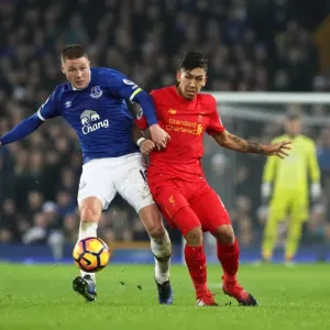 Everton vs Liverpool: McCarthy vs Firmino - Intense Battle for Ball at Goodison Park Everton vs Liverpool: McCarthy vs Firmino - Intense Battle for Ball at Goodison Park