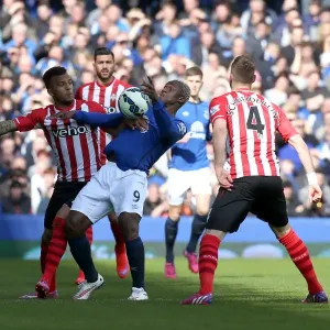 Everton vs Southampton: Arouna Kone and Ryan Bertrand Engage in Intense Battle for Ball Everton vs Southampton: Arouna Kone and Ryan Bertrand Engage in Intense Battle for Ball