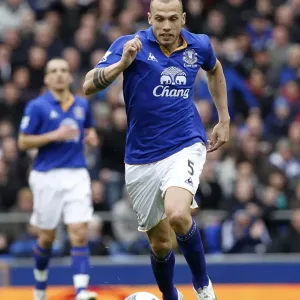 Everton vs Sunderland: Johnny Heitinga in Action at Goodison Park (April 9, 2012) Everton vs Sunderland: Johnny Heitinga in Action at Goodison Park (April 9, 2012)