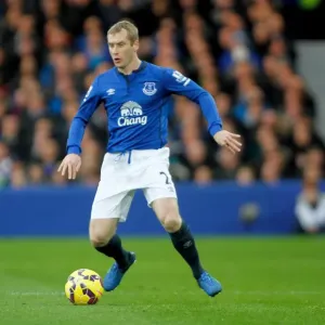 Everton vs West Ham United: Tony Hibbert's Battle at Goodison Park - Barclays Premier League