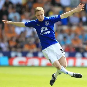 Everton's Adam Forshaw in Action: Thrilling Premier League Clash vs. Wolverhampton Wanderers (09.04.2011) Everton's Adam Forshaw in Action: Thrilling Premier League Clash vs. Wolverhampton Wanderers (09.04.2011)