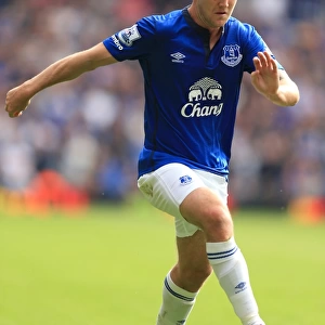 Everton's Aiden McGeady in Action: Everton vs. West Bromwich Albion, The Hawthorns - Barclays Premier League