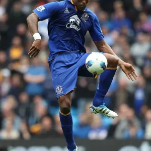 Everton's Battle at Etihad Stadium: Sylvain Distin Stands Firm Against Manchester City (Barclays Premier League, 24 September 2011) Everton's Battle at Etihad Stadium: Sylvain Distin Stands Firm Against Manchester City (Barclays Premier League, 24 September 2011)