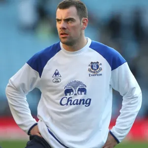Everton's Darron Gibson in Action: Premier League Showdown vs. Aston Villa (January 2012) Everton's Darron Gibson in Action: Premier League Showdown vs. Aston Villa (January 2012)