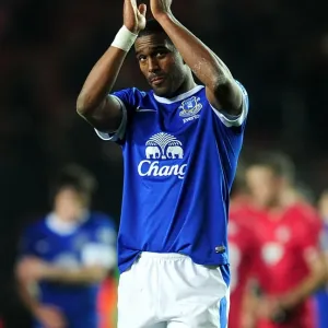 Everton's Distin Salutes Fans in Scoreless Draw Against Southampton (Barclays Premier League - 21-01-2013) Everton's Distin Salutes Fans in Scoreless Draw Against Southampton (Barclays Premier League - 21-01-2013)