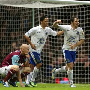Everton's Double Delight: Pienaar and Baines Celebrate as West Ham Express Disappointment (22-12-2012)