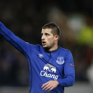 Everton's Europa League Victory: Mirallas Scores the Decisive Third Goal vs. Young Boys Everton's Europa League Victory: Mirallas Scores the Decisive Third Goal vs. Young Boys