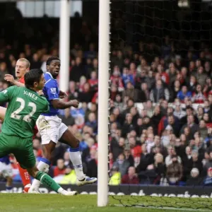 Everton's FA Cup Victory: Louis Saha Scores the Decisive Goal against Middlesbrough (March 8, 2009) Everton's FA Cup Victory: Louis Saha Scores the Decisive Goal against Middlesbrough (March 8, 2009)