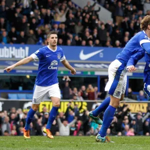 Everton's Fellaini and Jelavic Celebrate First Goals: Everton 3-1 Reading (Goodison Park, 02-03-2013)