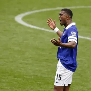 Everton's Glory: Sylvain Distin's Triumphant Celebration After Historic 3-0 Victory Over Arsenal (BPL: Everton vs Arsenal, Goodison Park, 06-04-2014) Everton's Glory: Sylvain Distin's Triumphant Celebration After Historic 3-0 Victory Over Arsenal (BPL: Everton vs Arsenal, Goodison Park, 06-04-2014)