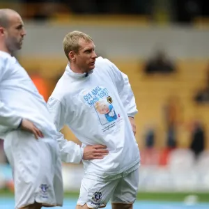 Everton's Hibbert and McFadden: United Before Kick-off Against Wolverhampton Wanderers (May 2012) Everton's Hibbert and McFadden: United Before Kick-off Against Wolverhampton Wanderers (May 2012)