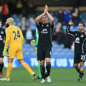 Everton's Jagielka Salutes Fans: Triumphant Moment After Queens Park Rangers Victory Everton's Jagielka Salutes Fans: Triumphant Moment After Queens Park Rangers Victory